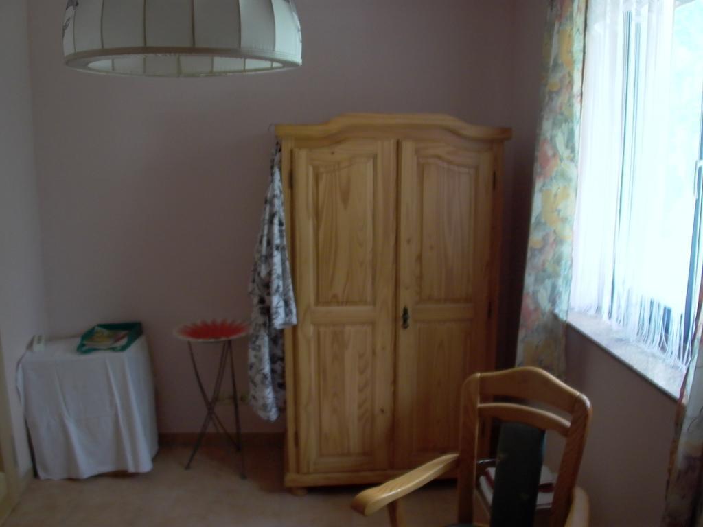 Gästezimmer Ferienwohnung VILLA ALEXA auch mit Wallbox Woltersdorf  Zimmer foto